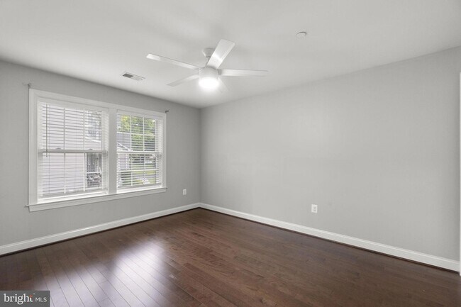 Building Photo - 945 Kayley Dr