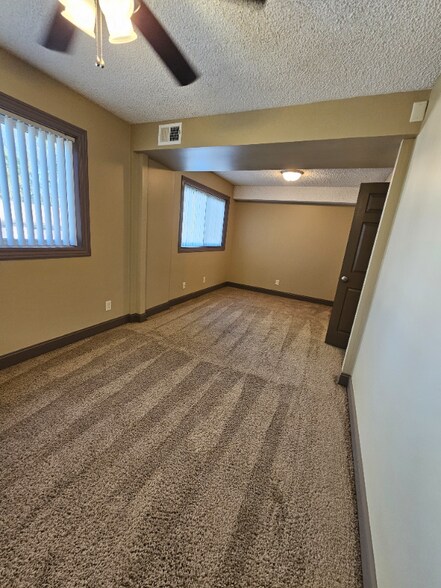 Building Photo - 1800 Knox St