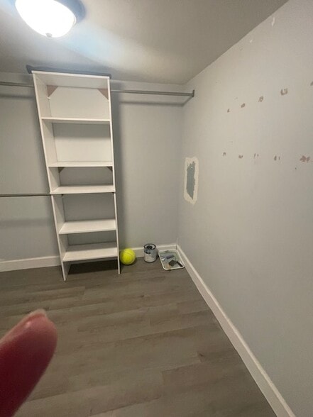 walk in closet - 13691 E Hwy 25