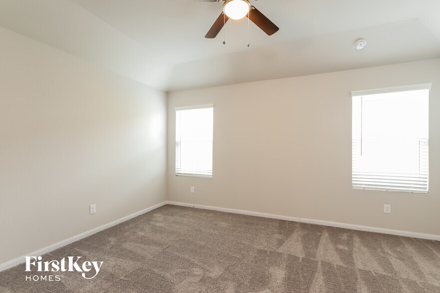 Building Photo - 6734 Hatchery Way