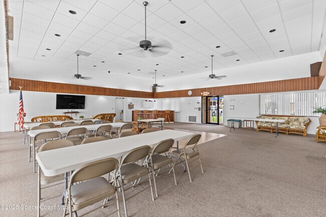 Building Photo - 2700 N Hwy A1A