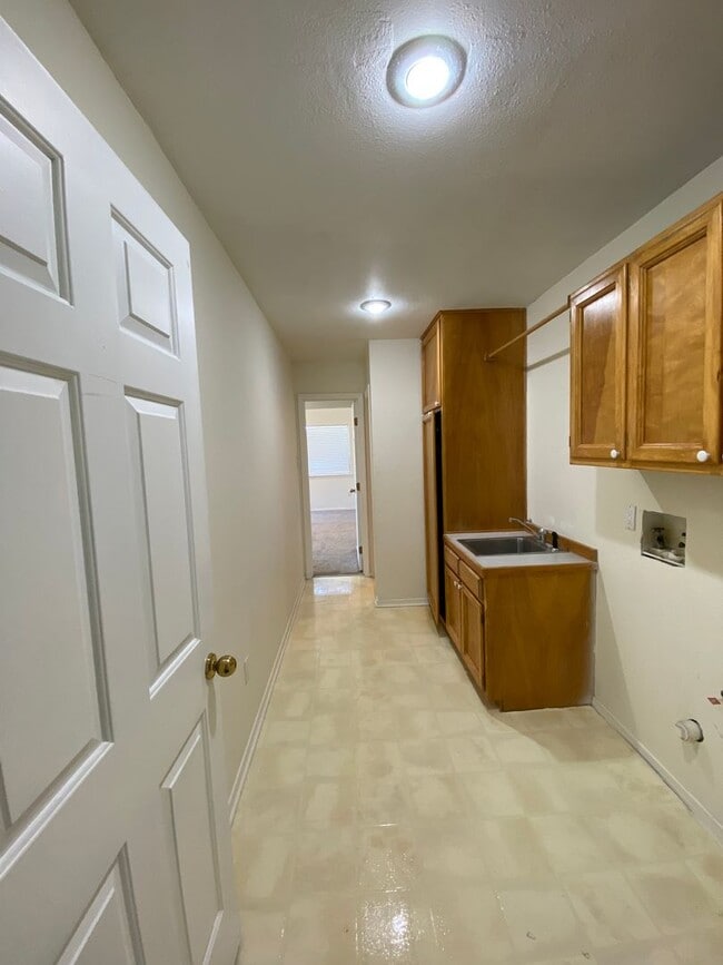 Building Photo - Big and Spacious Four Bedroom Home on the ...