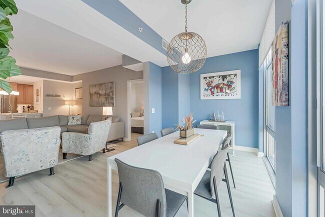 Building Photo - 11990 Market St