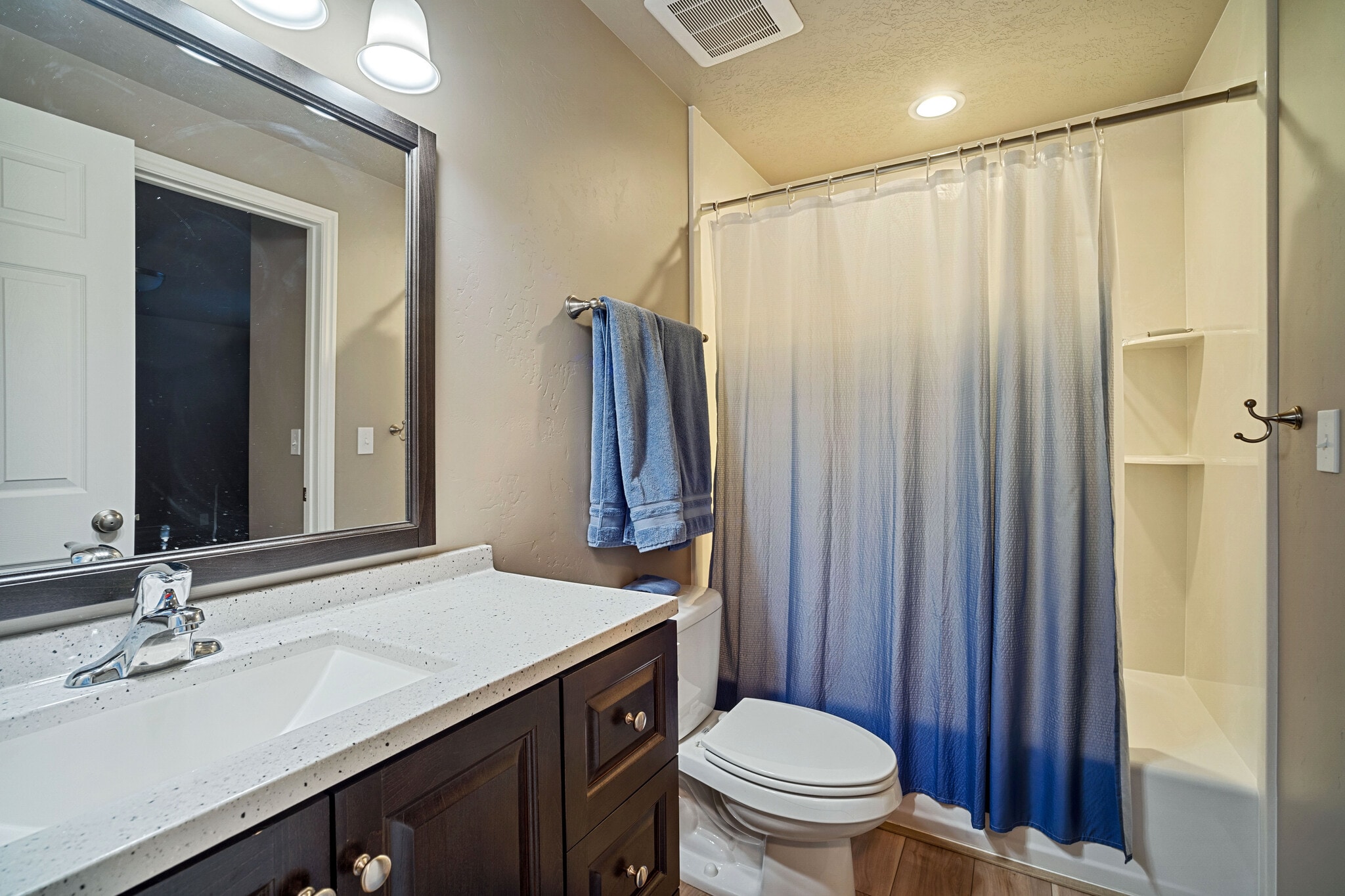 Building Photo - 66 N 205 W