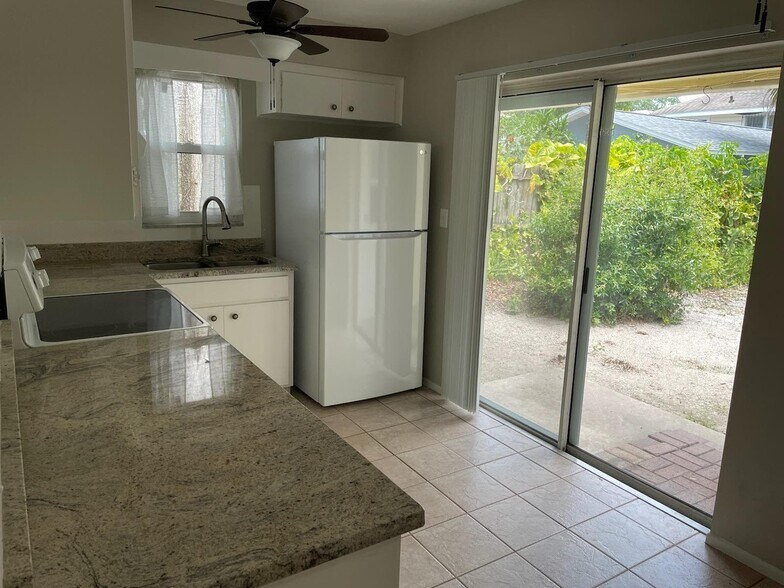 Kitchen - 323 13th Ave NE