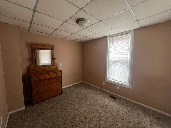 Building Photo - COMING SOON - Traditional 3BD/2BA Home w/ ...
