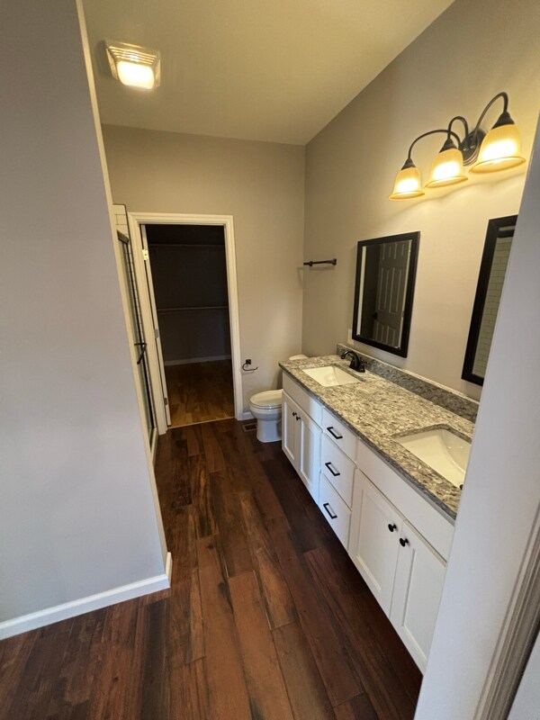Building Photo - 205 Cherokee Dr