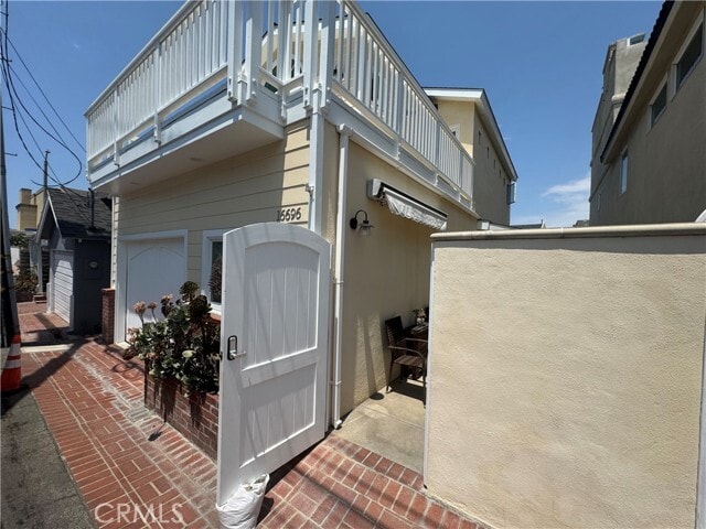 Building Photo - 16696 Bayview Dr