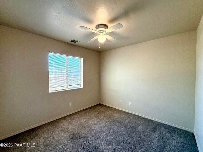 Building Photo - 6131 N Buckboard Dr