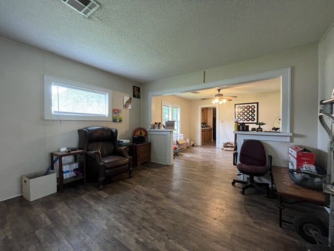 Living Room - 801 S Jefferson St