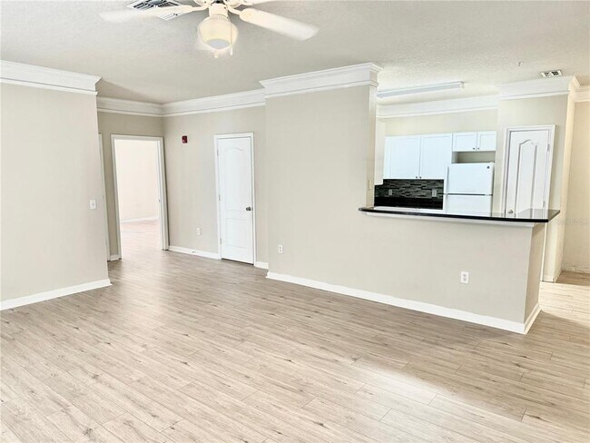 Building Photo - 8842 Villa View Cir