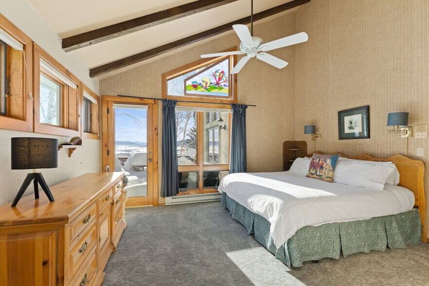Building Photo - 2460 Ski Trail Ln