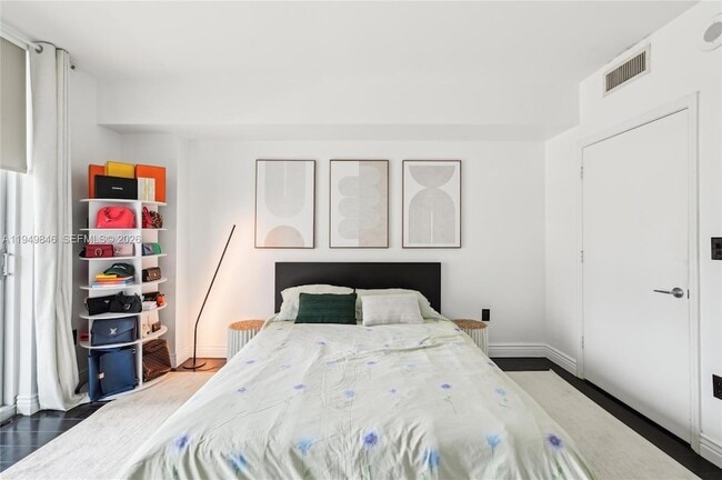 Building Photo - 55 SE 6th St