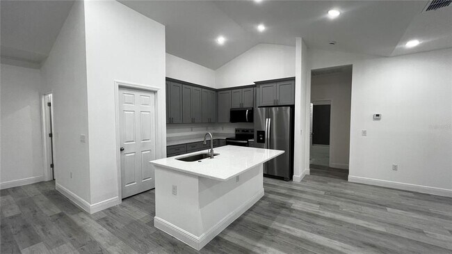 Building Photo - 14927 SW 63rd Ct