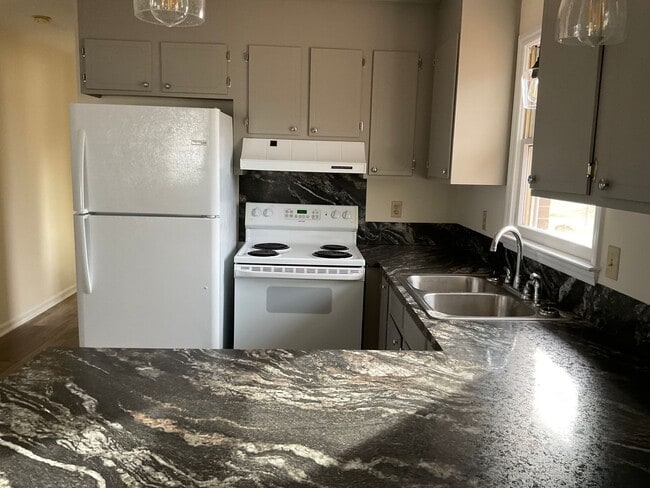 Building Photo - Home For Rent in Crouse NC