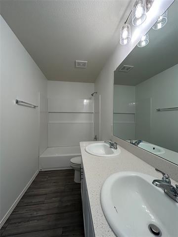 Building Photo - 4640 Greyberry Dr