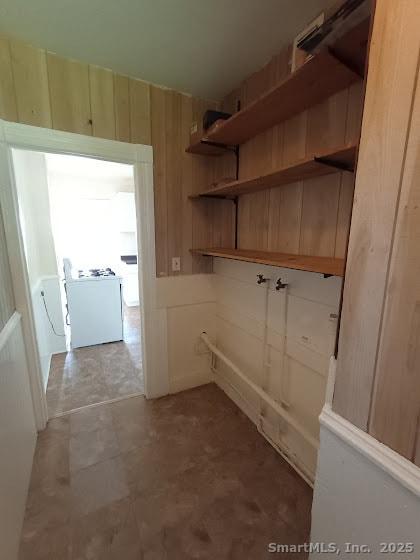 Building Photo - 198 N Main St