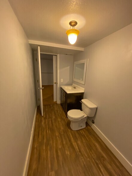 Building Photo - 925 Manzanal St NE