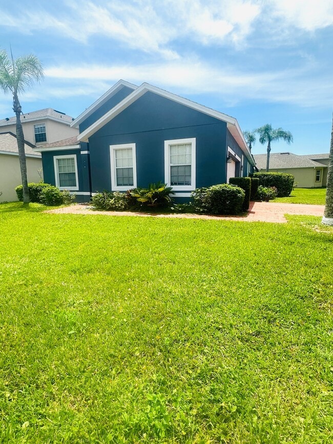 Building Photo - 4940 Bellthorn Dr