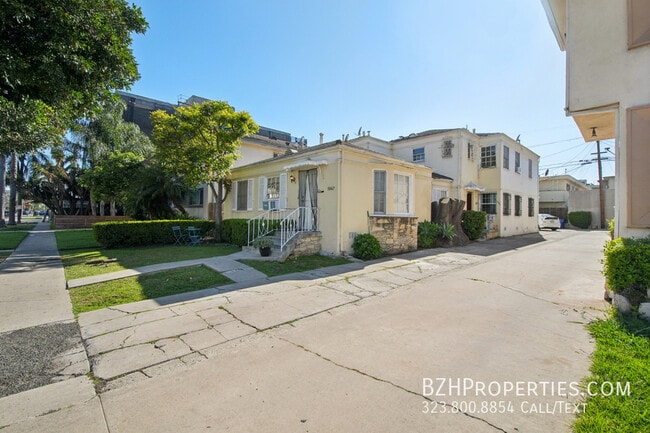 Building Photo - 1047 1/2 S Holt Ave-