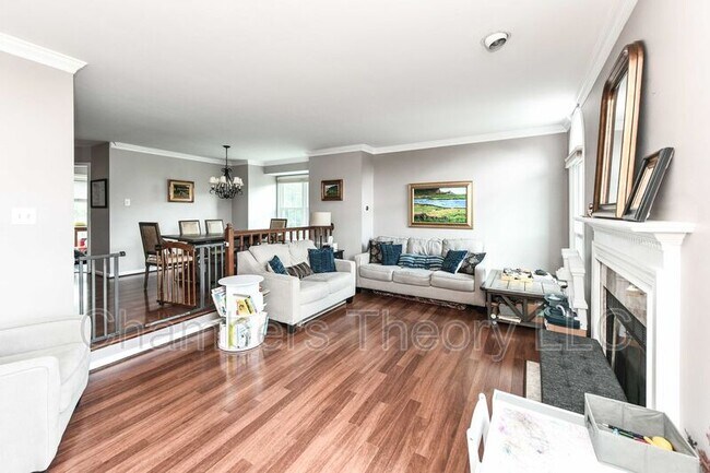 Building Photo - 21820 Leatherleaf Ct