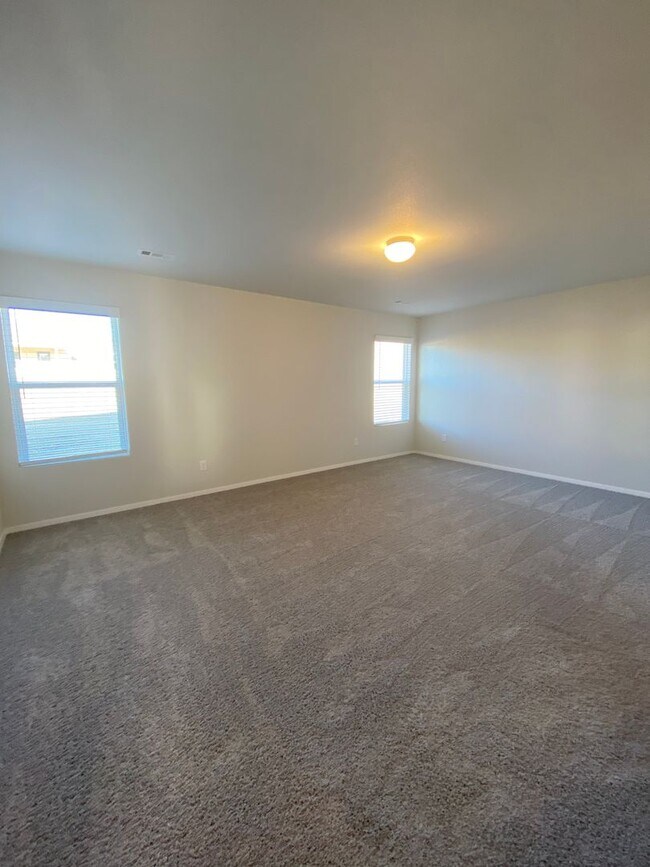 Building Photo - Now Pre-Leasing in Cedar Bluff — Stunning 4-Bed, 2-Bath Home You Don’t Want to Miss!