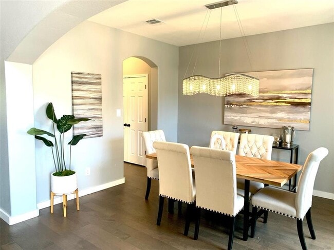 Building Photo - 11 White Magnolia Cir