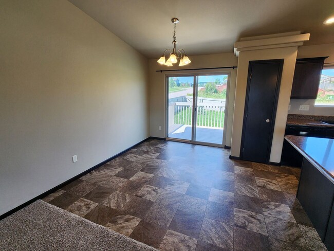 Building Photo - * 3 - 2 - 1 SPECIAL! * 4 Bedroom, 3 Bathro...