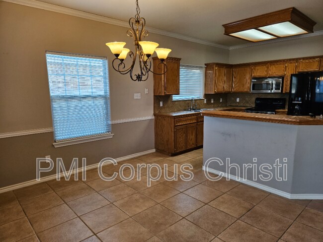 Building Photo - 2337 Handlin Dr