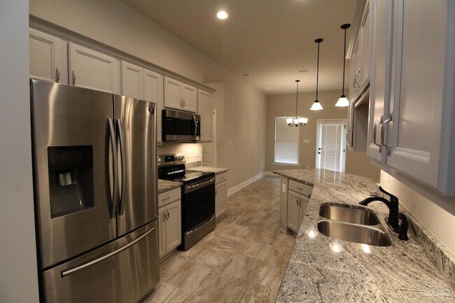 Building Photo - 8480 Beech Tree Rd