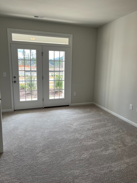 Building Photo - Room in Townhome on Herb Garden Way