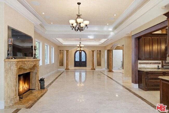 Building Photo - 2023 Parnell Ave