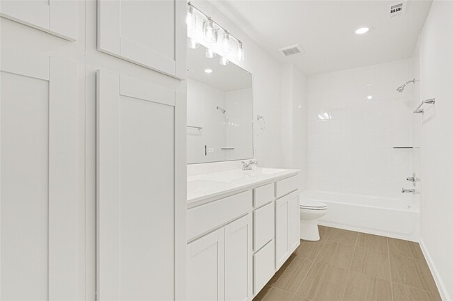 Building Photo - 17115 Bluebonnet Creek Trl