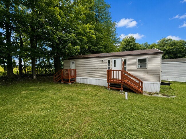Building Photo - 138 Shady Ln