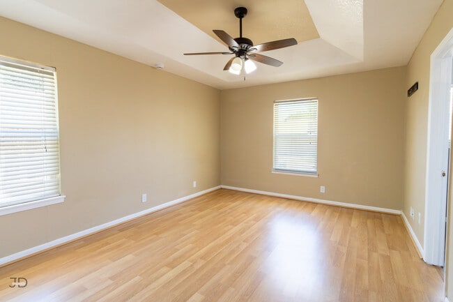 Building Photo - 4807 Del Rio Trail