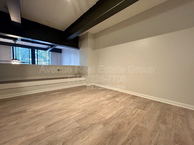 Building Photo - 1523 S 10th St