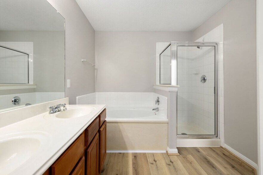 Building Photo - 6002 Fergis Dr