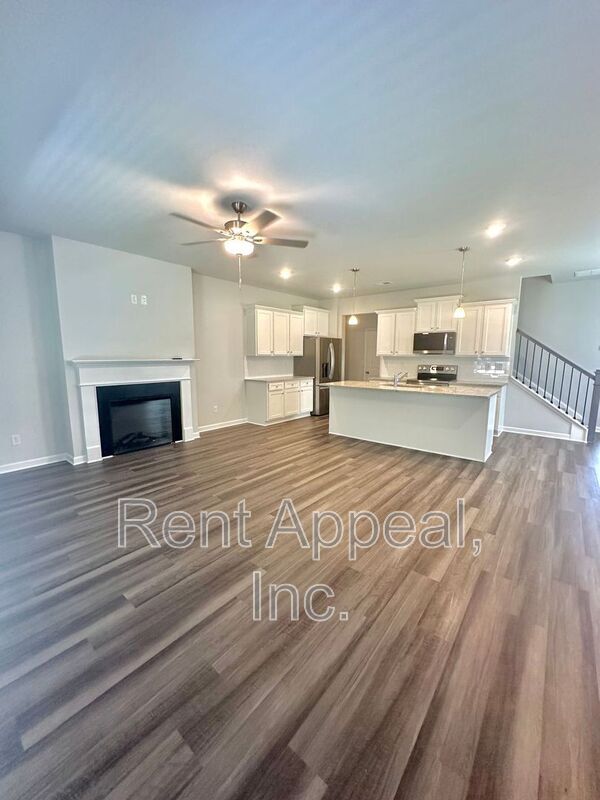 Building Photo - 383 Lanier Cir
