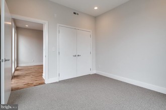 Building Photo - 514 South St