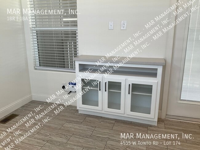 Building Photo - 4555 W Tonto Rd