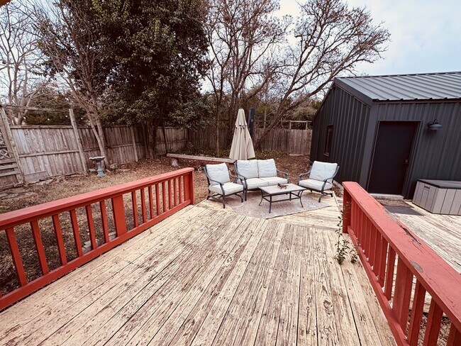 Building Photo - 249 Wedgewood Ln