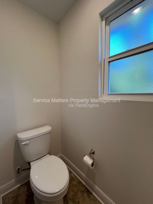 Building Photo - 4527 Plowman Ln