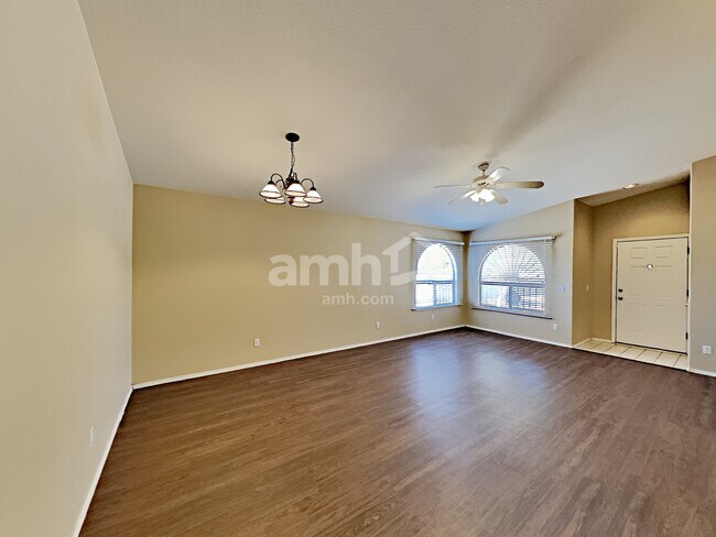 Building Photo - 5691 S Abbottsford Dr