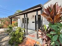 Building Photo - 125 S Santa Rosa St