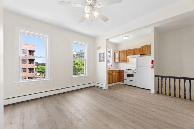 Building Photo - 79 Audubon Ave
