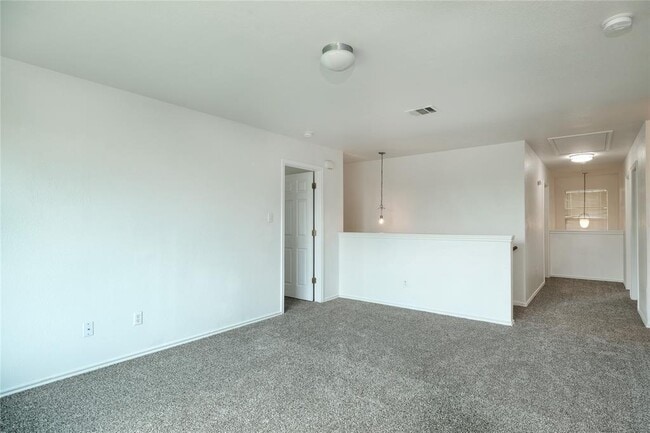 Building Photo - 17909 Maxa Dr