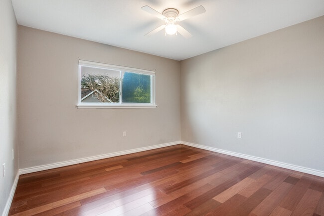 Building Photo - 13910 Thebes Cir