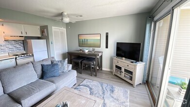 Building Photo - Nicely furnished 1 bedroom/1 bath 2nd floo...