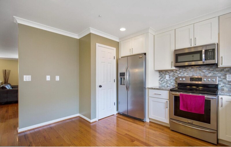 Building Photo - 2333 Massanutten Dr