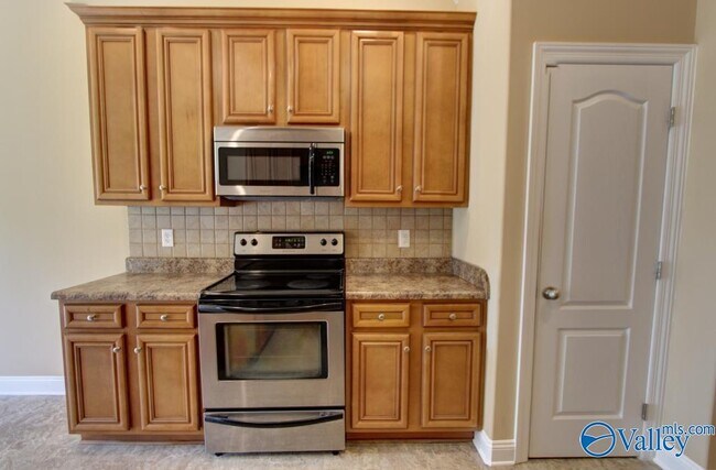 Building Photo - 13176 Arbor Ridge Dr